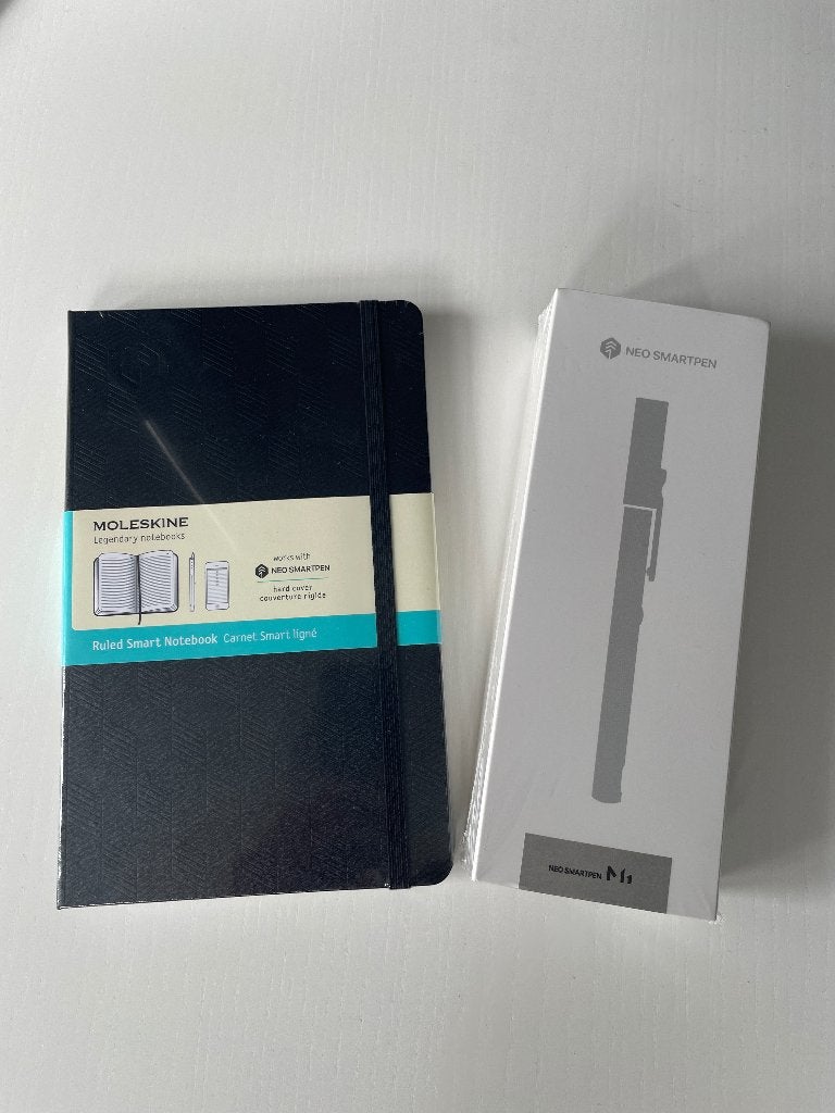 NIEUW Neo Smartpen M1 met Moleskine notebook, Diversen, Notitieboeken, Nieuw, A5, Uitwisbaar, Ophalen of Verzenden