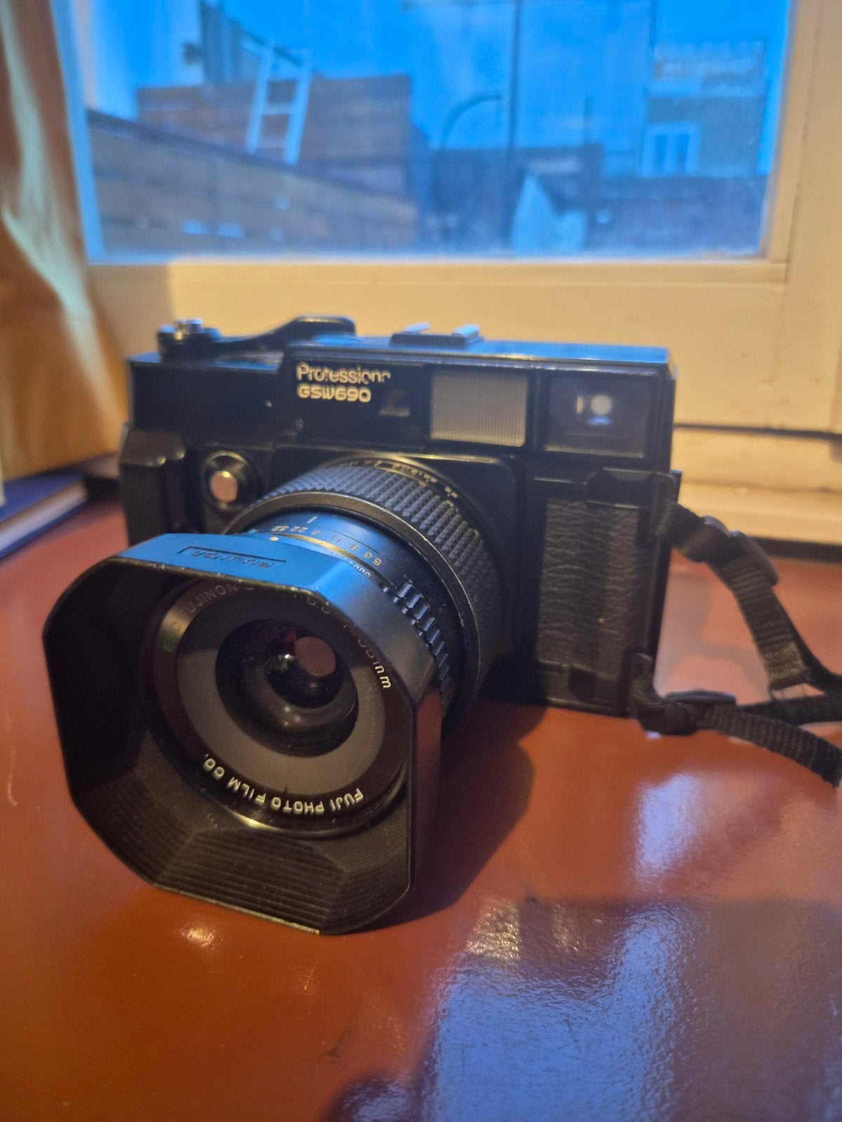 fujica gsw690, Audio, Tv en Foto, Fotocamera's Analoog, Ophalen, Zo goed als nieuw, Compact, Overige Merken