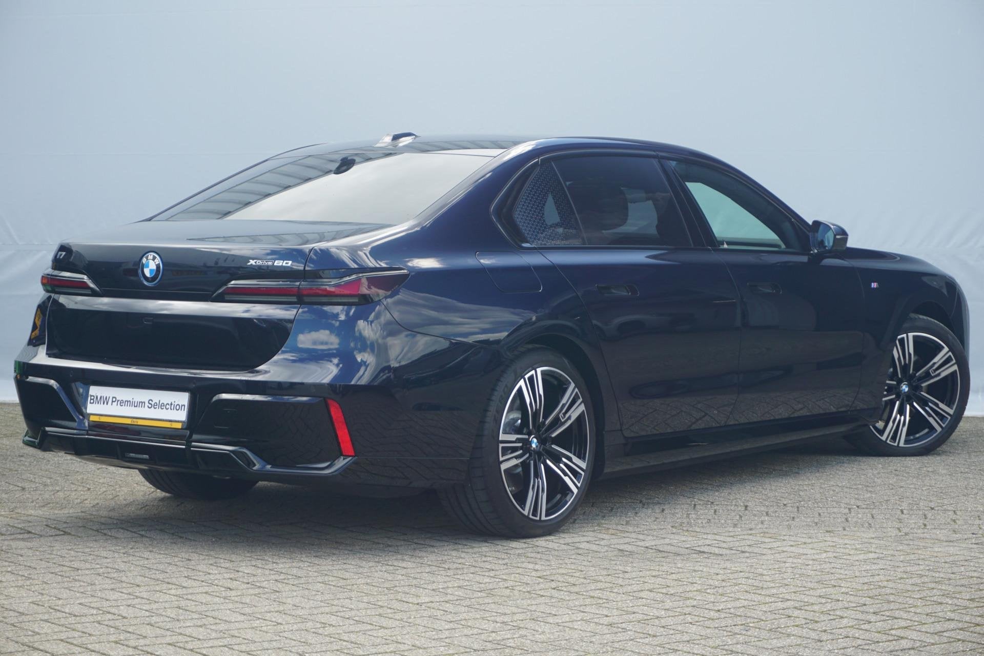 BMW i7 xDrive60 | SoH 100% | M Sportpakket | Bowers & Wilkin, Auto's, Automaat, Stof, Gebruikt, Zwart