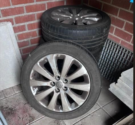 Vredestein Sportrac 5 banden op Opel Astra J velgen 17 inch, Ophalen, Banden en Velgen, 17 inch, Winterbanden
