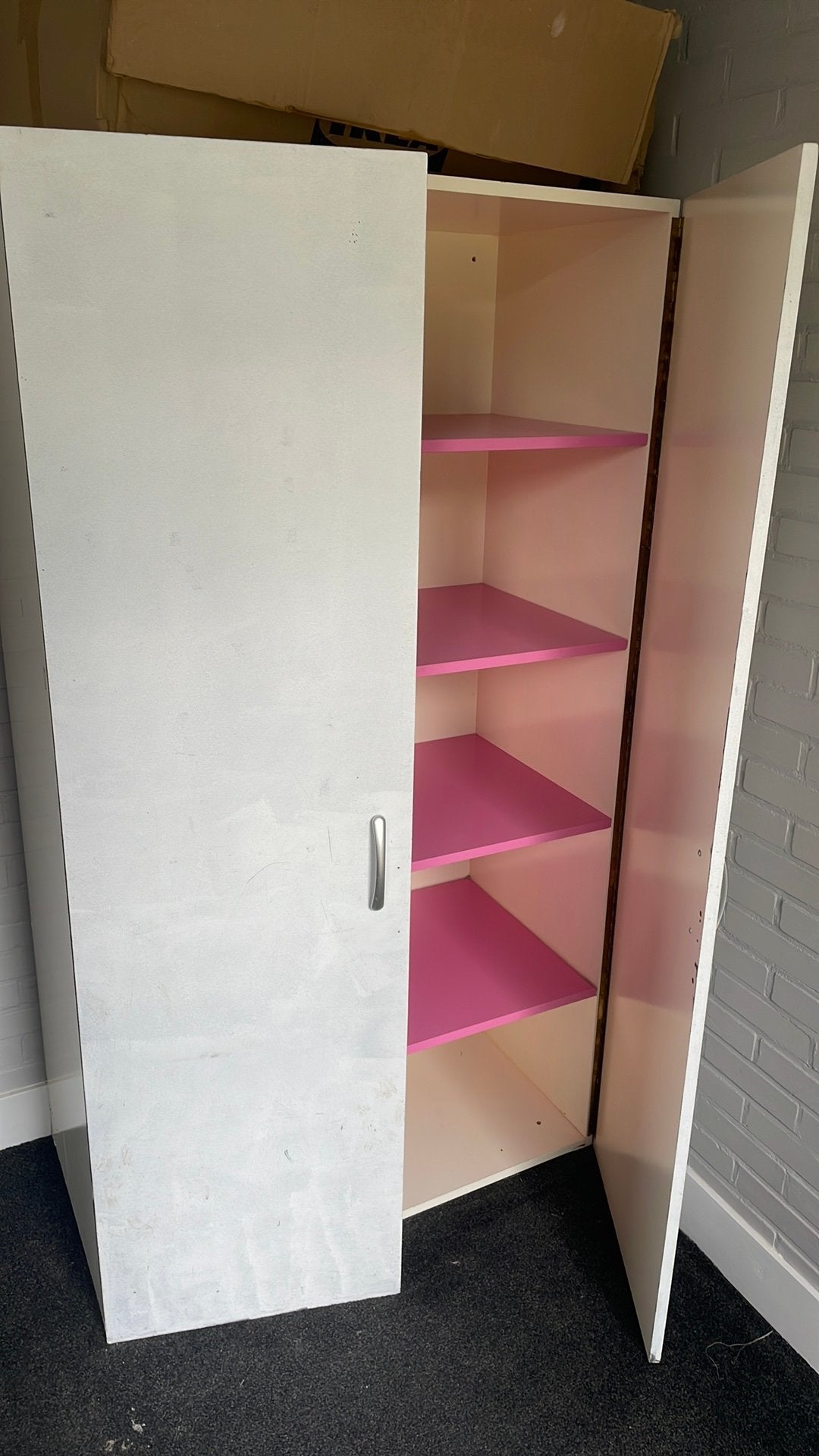 Wit en roze Klerenkast, Ophalen, Gebruikt, 100 tot 150 cm, 150 tot 200 cm