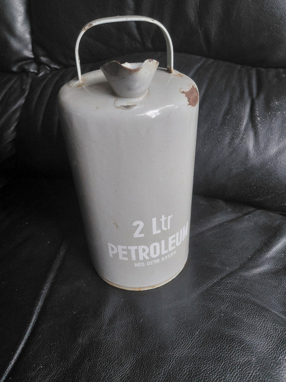 Vintage 2 Liter Petroleum Kan - Emaille, Antiek en Kunst, Ophalen of Verzenden