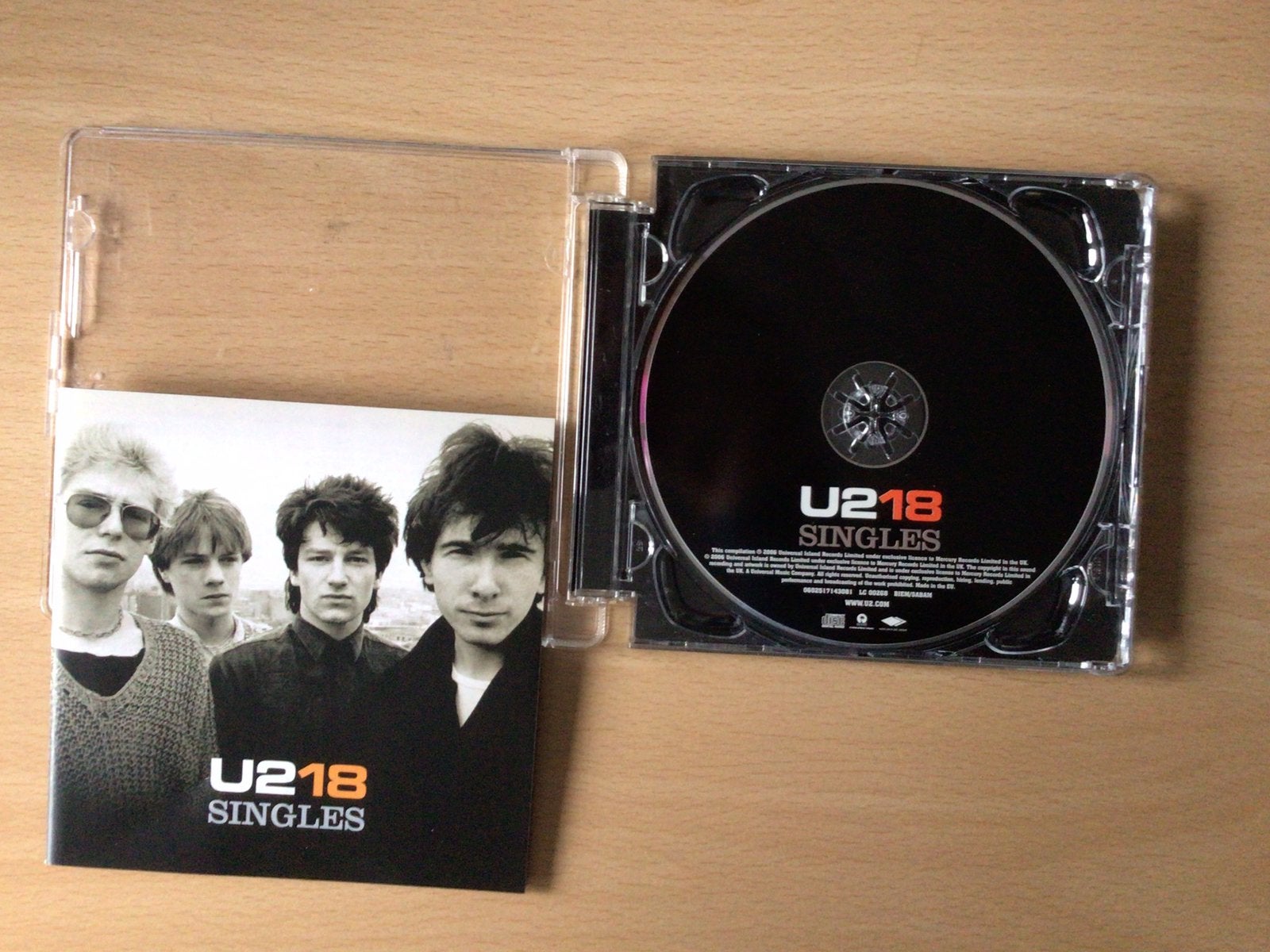 U2-18 singles. Topcd., Ophalen of Verzenden, Zo goed als nieuw
