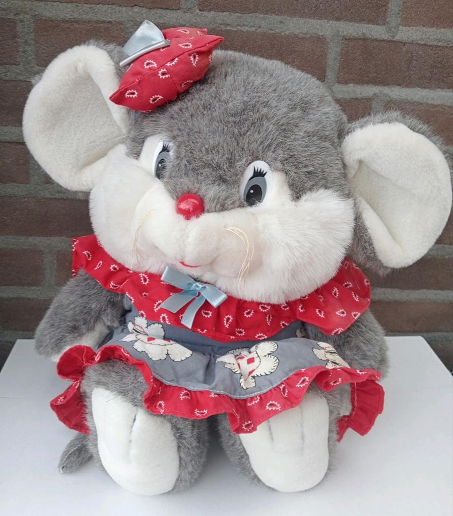 Dit is een vintage Commonwealth muis knuffel uit 1993, Ophalen