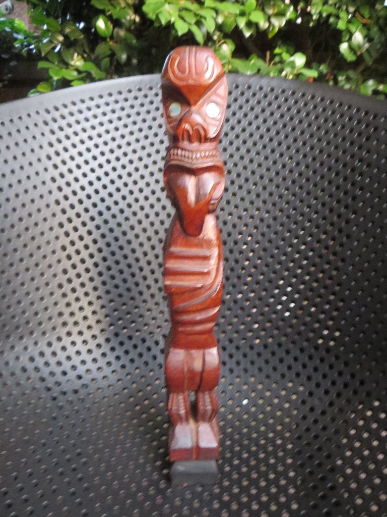 Maori Nieuw Zeeland houten tiki beeld, etnografisch, Oceanië, Houtsnijwerk, Ophalen of Verzenden, 20 - 50 cm