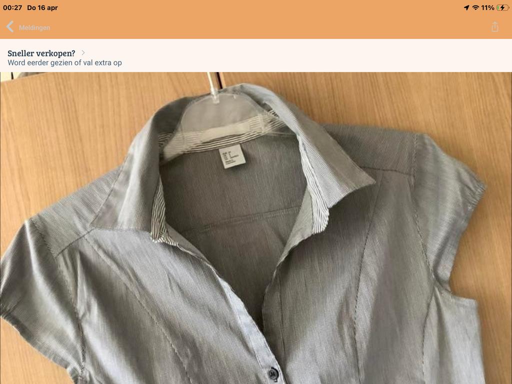 Bloes.     mt. 34.     H&M.     ️, Kleding | Dames, Verzenden, Nieuw, Maat 34 (XS) of kleiner