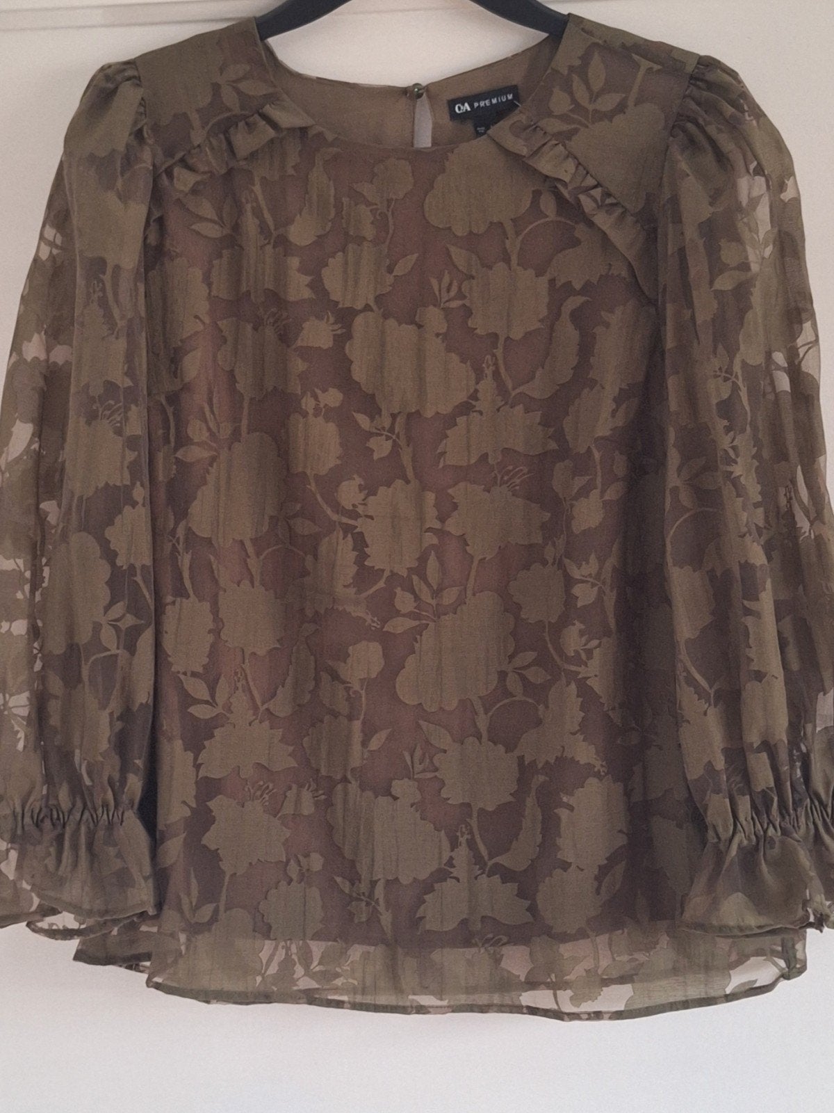 Mooie nieuwe blouse van C&A Premium, maat 42, Kleding | Dames, Maat 42/44 (L), Nieuw, Groen, Verzenden
