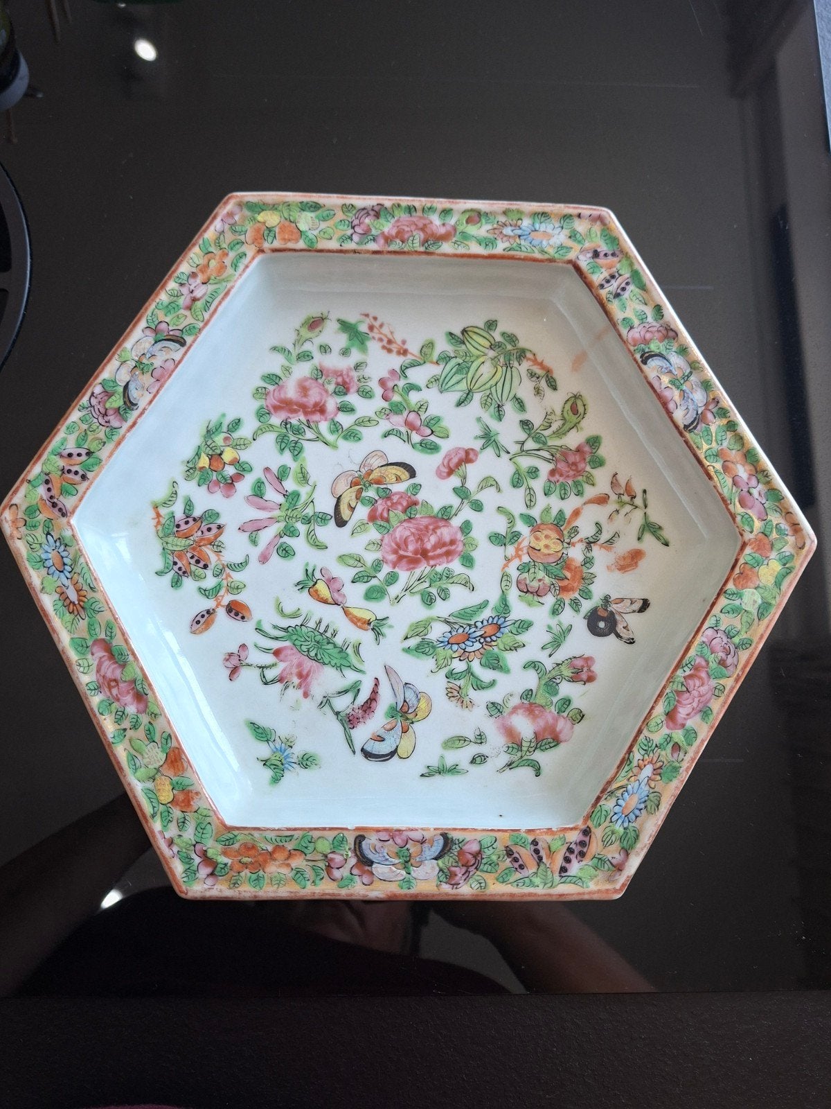 Antieke 18e eeuwse Chinese Hexagon Famille Rose schaal, Ophalen of Verzenden