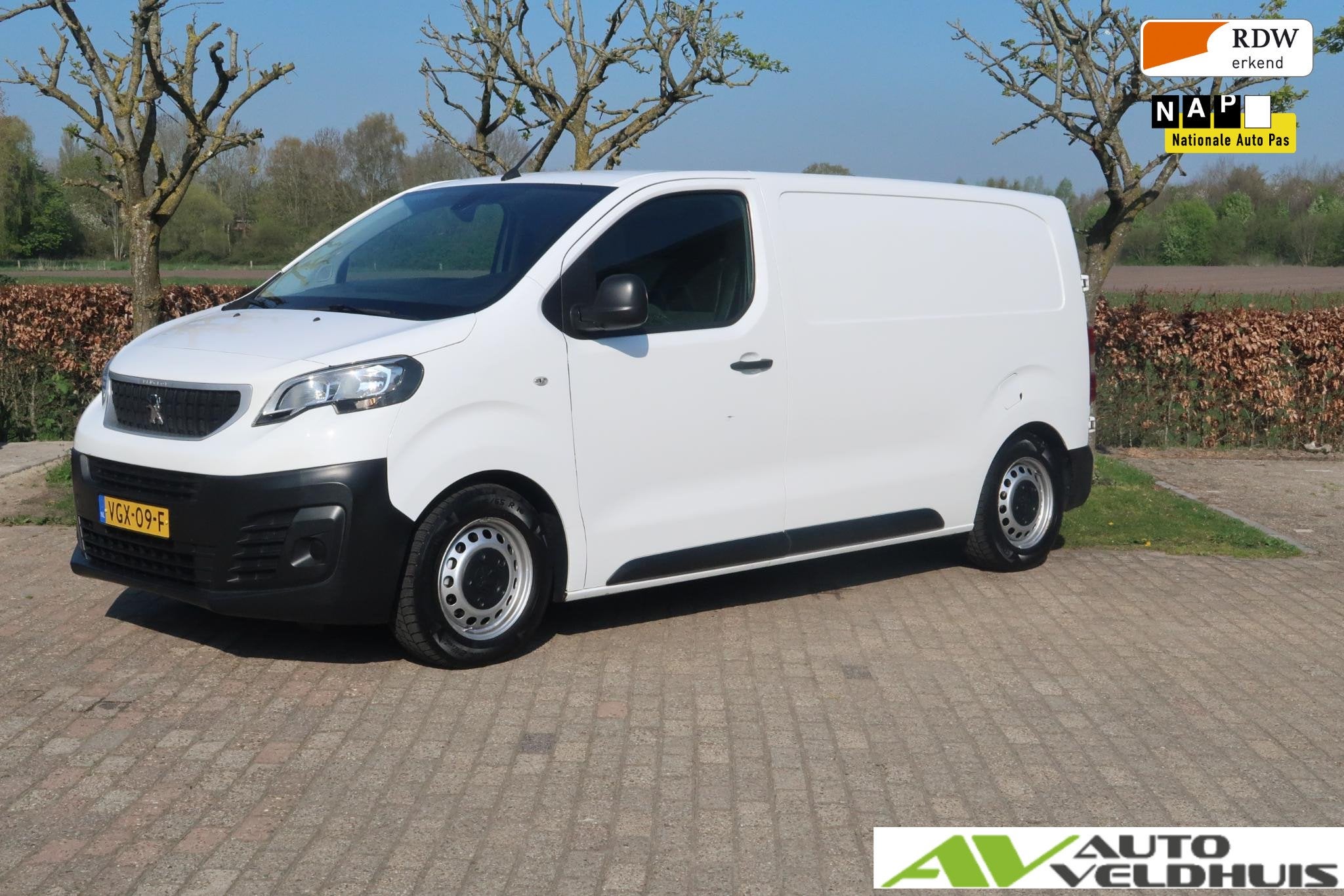 Peugeot Expert 1.5 BlueHDI 100 Standard Premium LENGTE 2 L2H, Auto's, Voorwielaandrijving, Dealer onderhouden, Met garantie (alle)