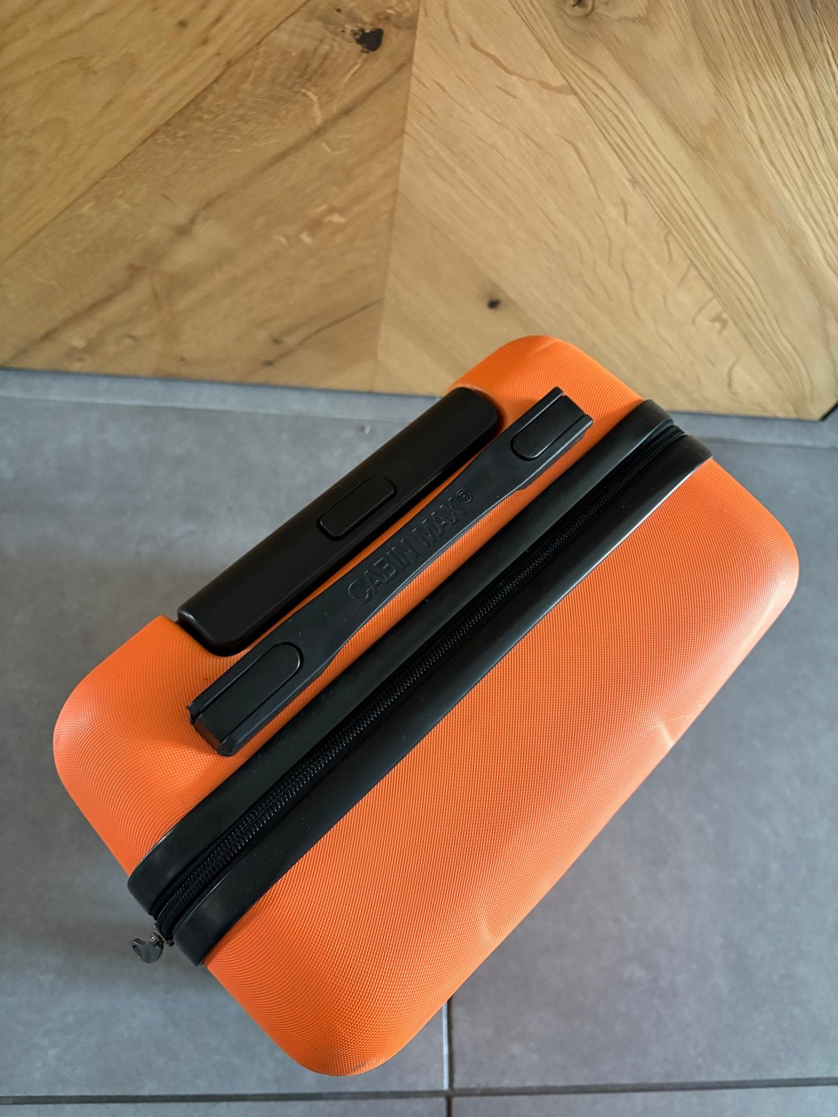 Oranje Cabin Max handbagage koffer met wieltjes, Sieraden, Tassen en Uiterlijk, Koffers, Ophalen, Gebruikt, Hard kunststof, Minder dan 50 cm