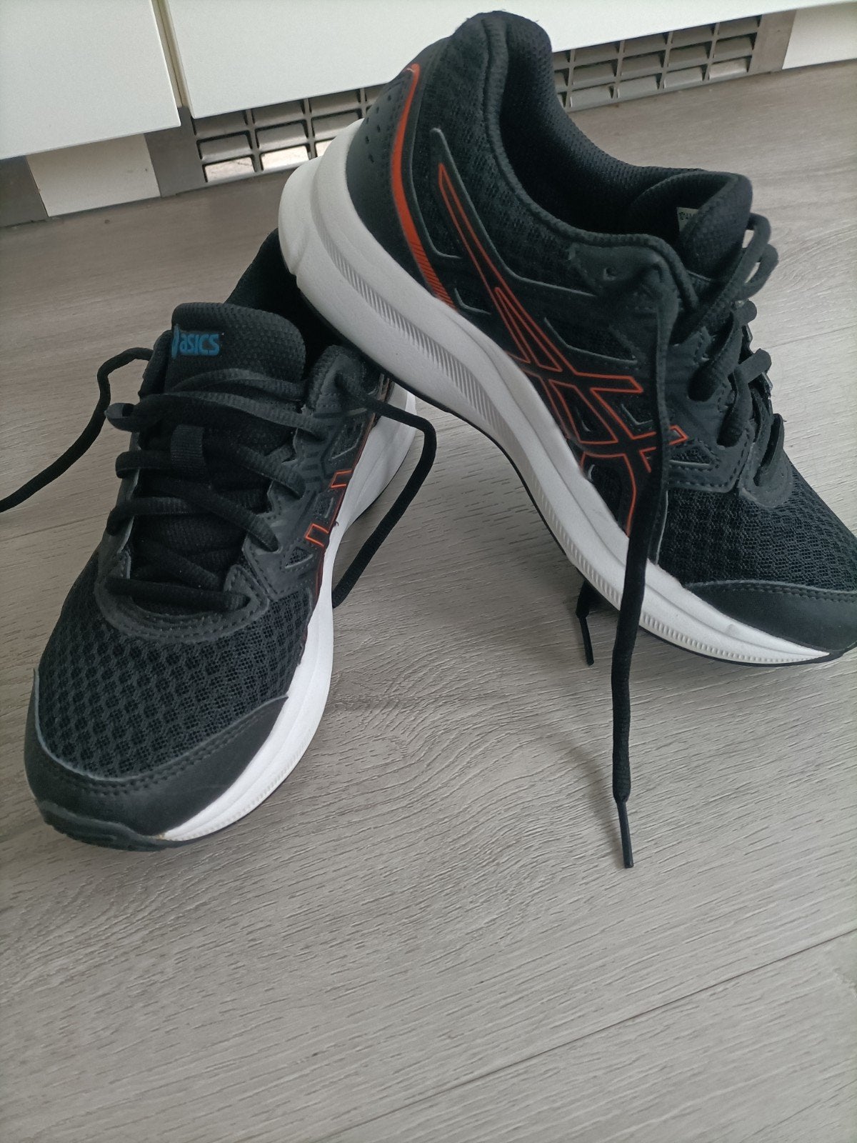 Asics Sneakers 36 ( Nieuwstaat), Hardloopschoenen, Ophalen of Verzenden, Zo goed als nieuw, Overige sporten