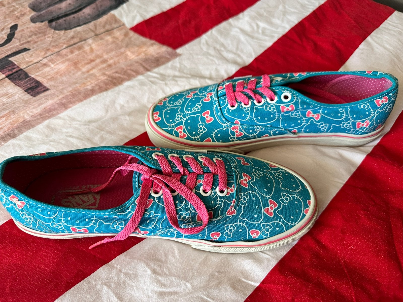 Hello kitty vans 100% origineel, Overige kleuren, Ophalen of Verzenden, Sneakers of Gympen, Gedragen