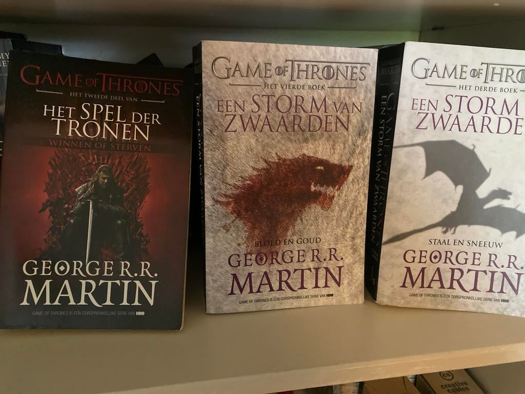 Game of Thrones boekenreeks - George R.R. Martin, Boeken, Ophalen of Verzenden, Zo goed als nieuw