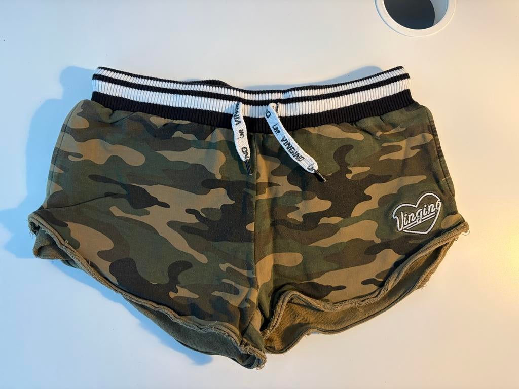 Vingino camouflage short, Ophalen of Verzenden, Zo goed als nieuw, Jongen of Meisje, Broek