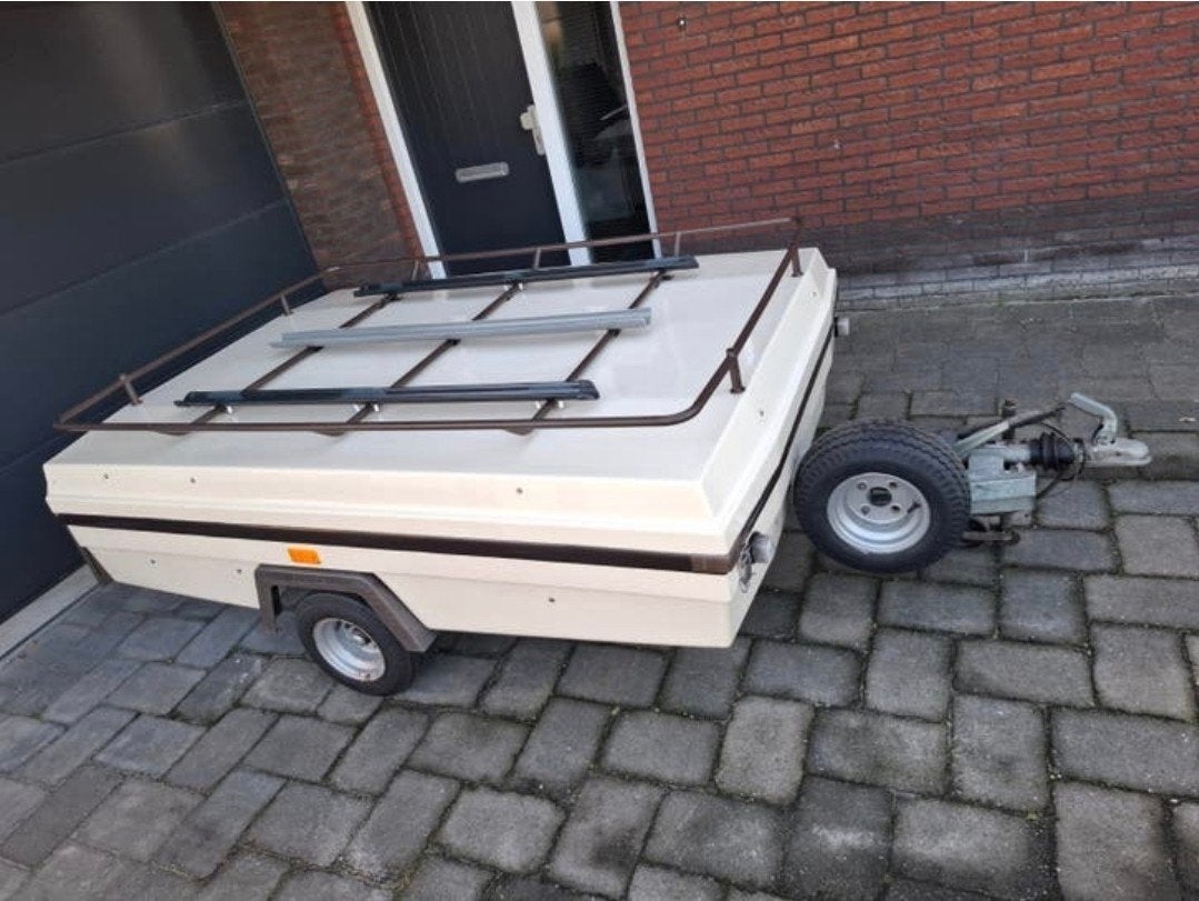 Lege camplet aanhanger bagagewagen, Ophalen