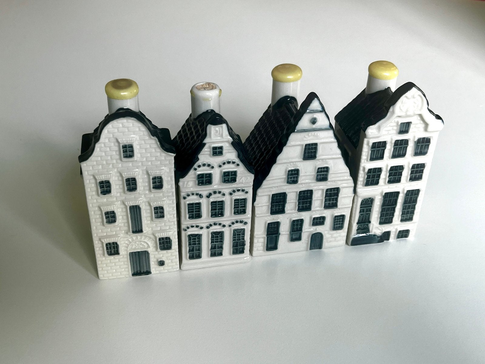 KLM Bols Grachtenpandjes 17-35-62-79, Ophalen of Verzenden, Zo goed als nieuw