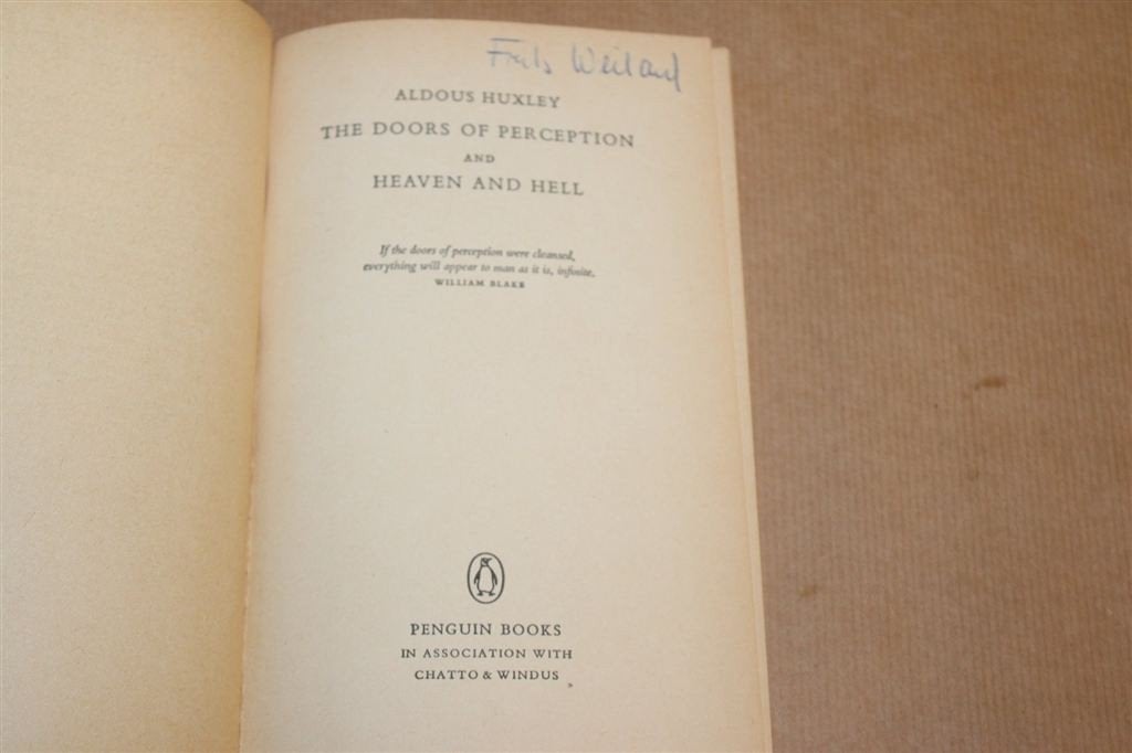 Doors of Perception — Huxley Vintage Penguin Uitgave 1965, Ophalen of Verzenden, Gelezen
