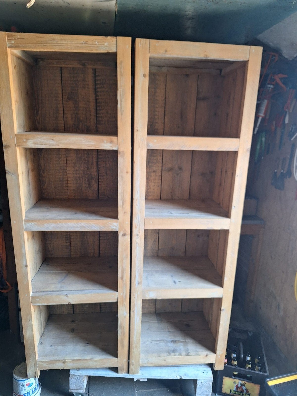 2 kasten hout - Stevige houten opbergkasten, Met plank(en), Gebruikt, 150 tot 200 cm, 25 tot 50 cm