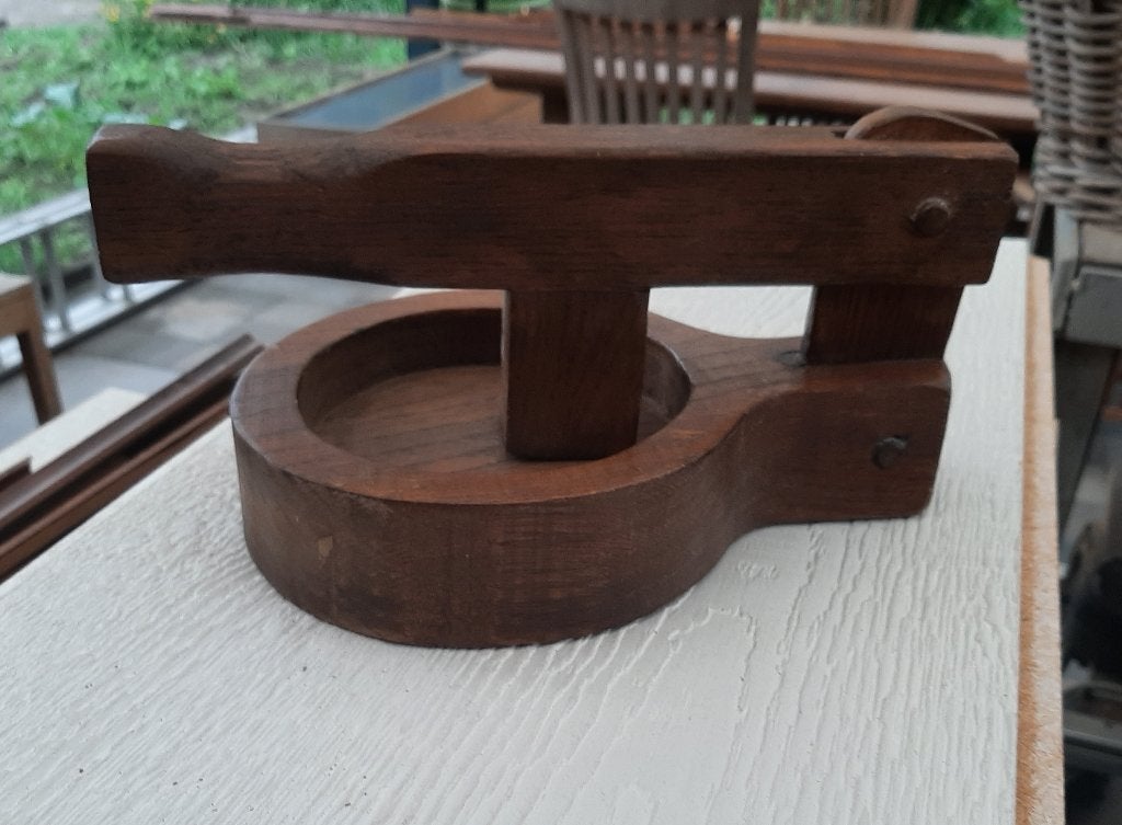 Nostalgische Hand Made Eiken Notenkraker, Ophalen