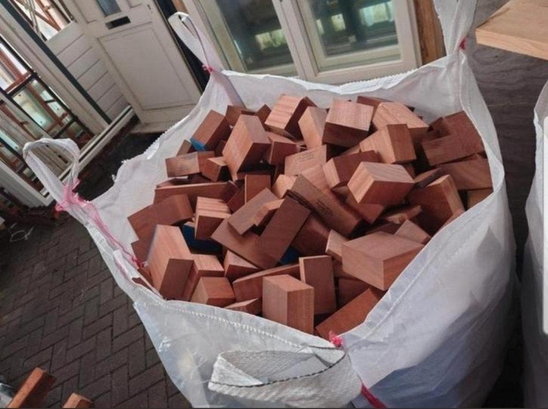Zakken hardhout/haardhout te koop in zakken van 1m3, Tuin en Terras, Haardhout, Minder dan 3 m³, Ophalen