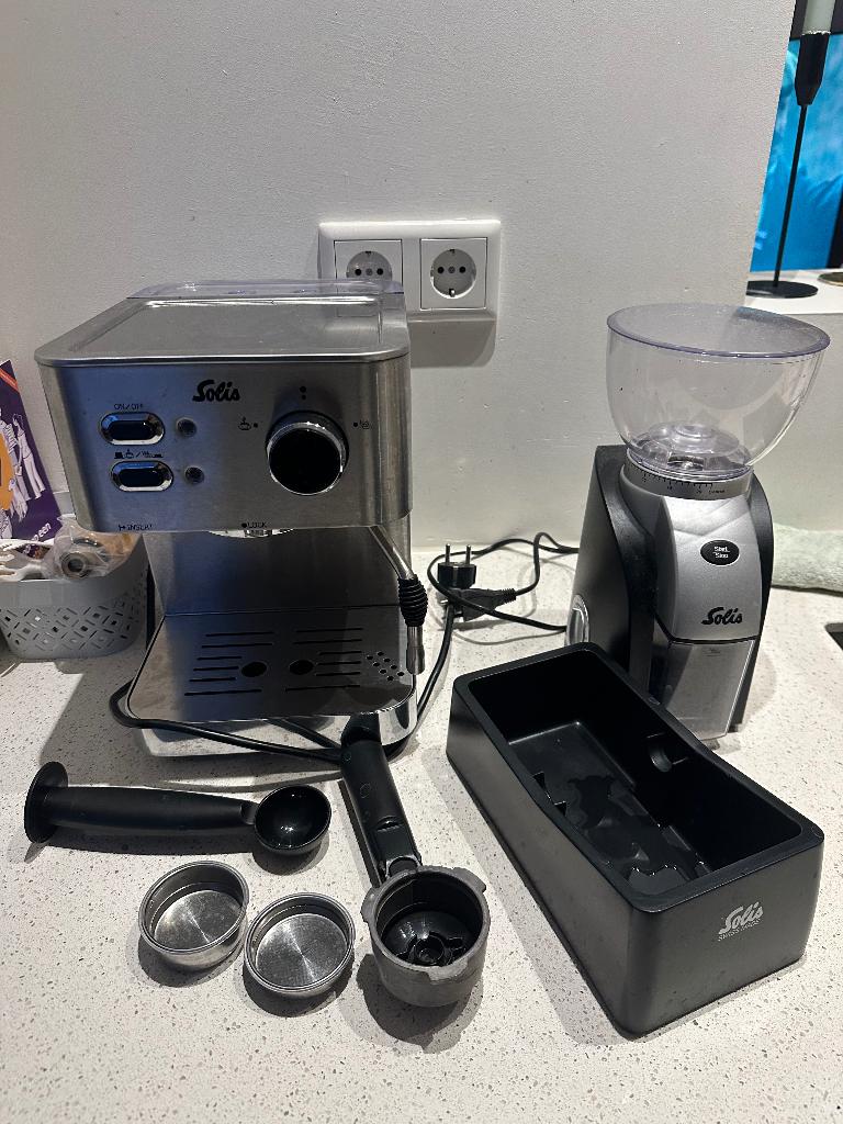 Solis primaroma koffiezetapparaat met bonengrinder, Ophalen, Espresso apparaat, Zo goed als nieuw, Gemalen koffie