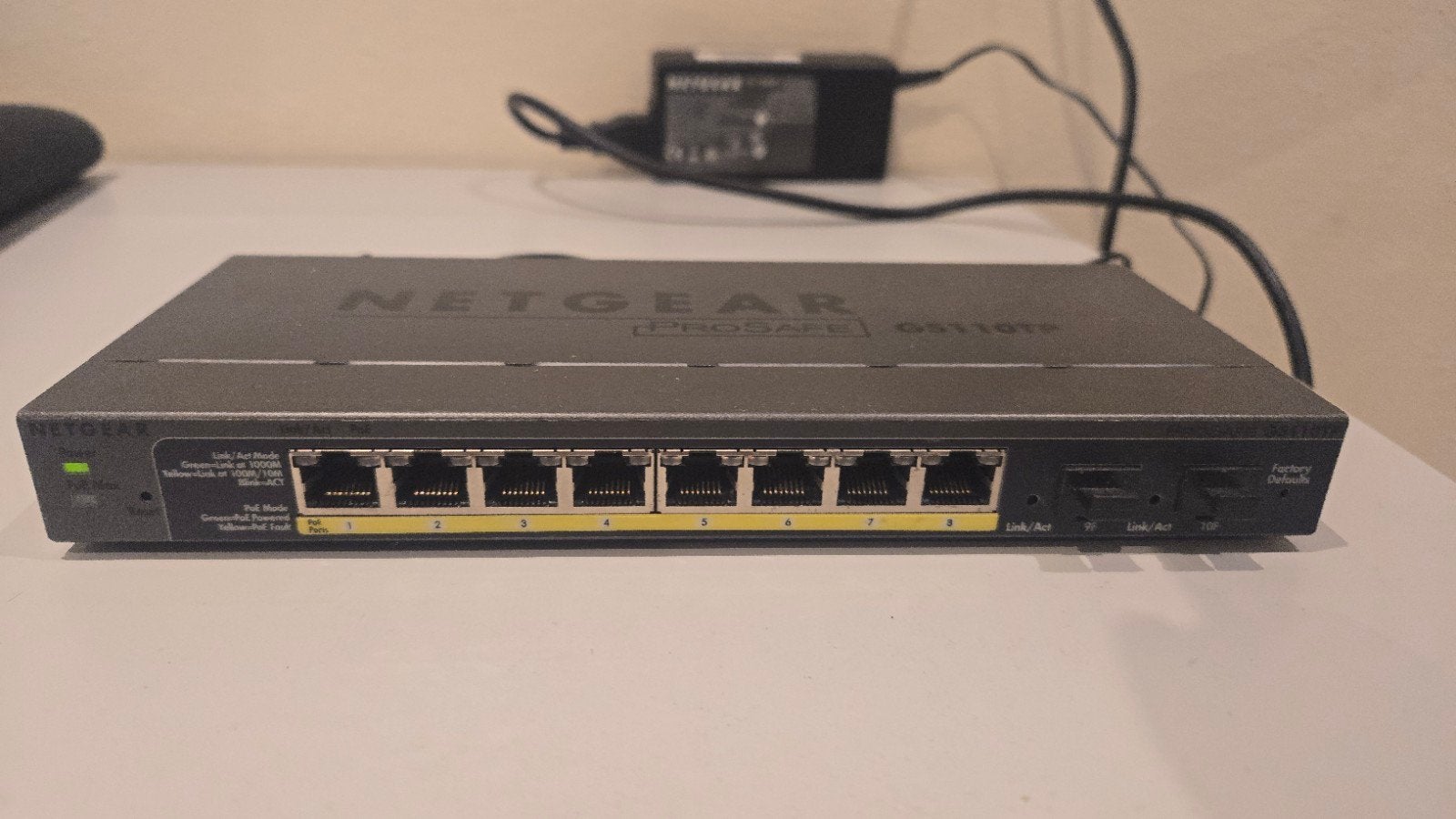 Netwerk Prodafe 8Port Gigabit Switch met POE+Fiber GS110TP, Ophalen of Verzenden, Gebruikt