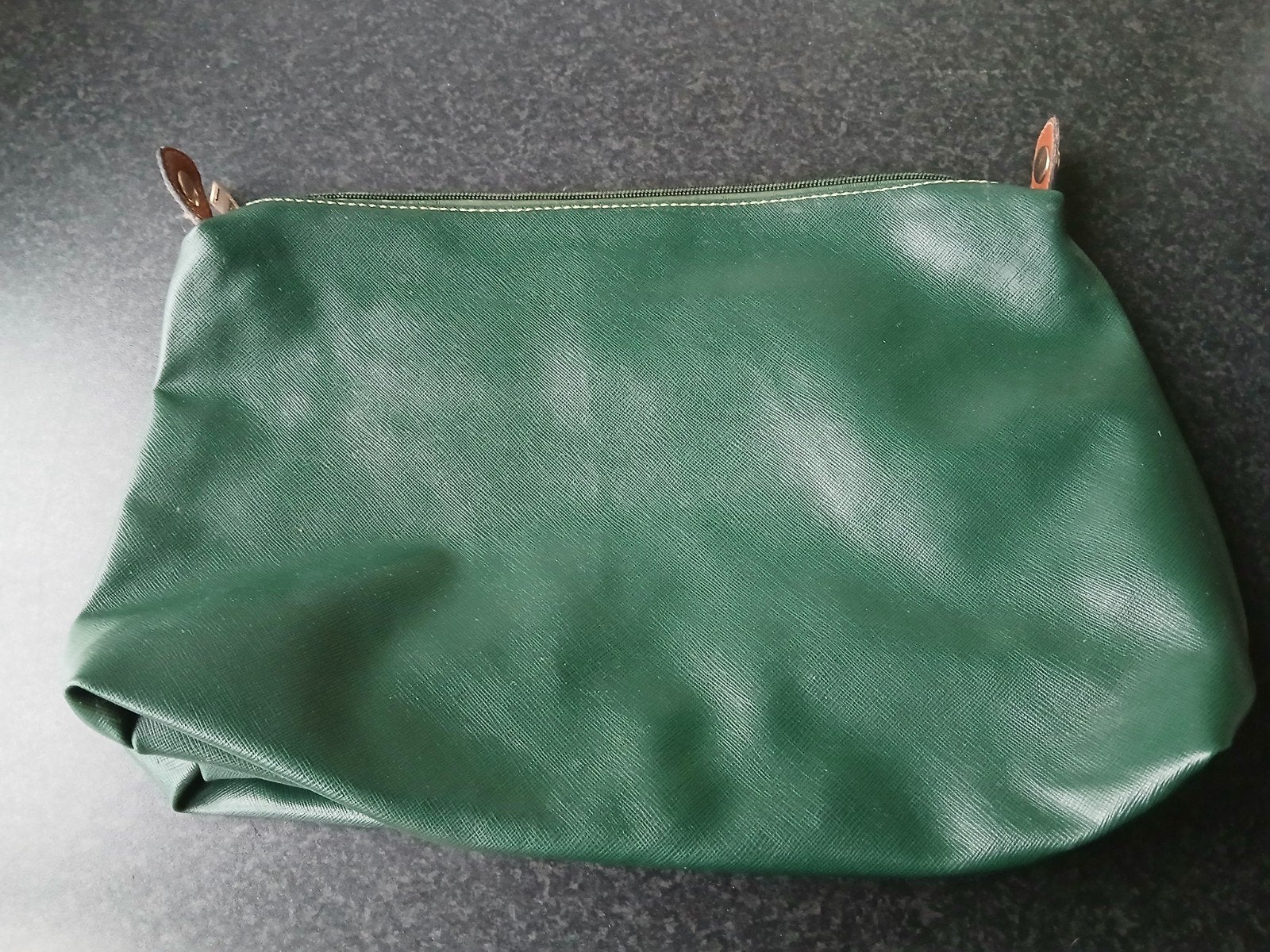 Grote donkergroen, retro, toilettas., Ophalen, Zo goed als nieuw, Groen, Heer of Dame
