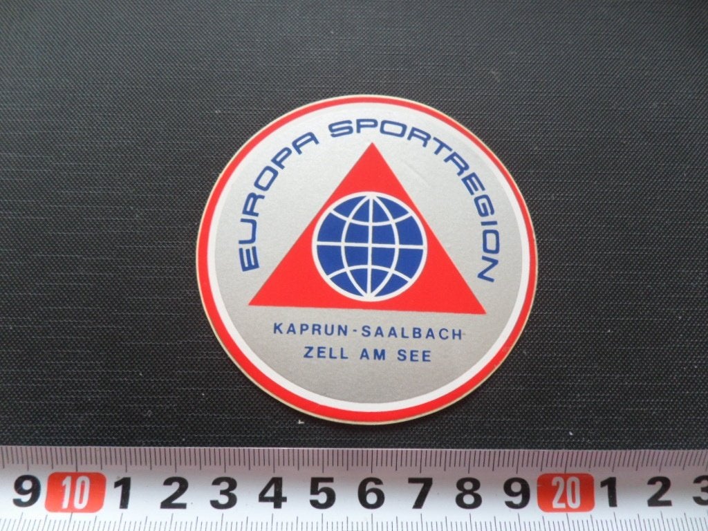 sticker europa sportregion kaprun saalbach zell am see, Ophalen, Zo goed als nieuw