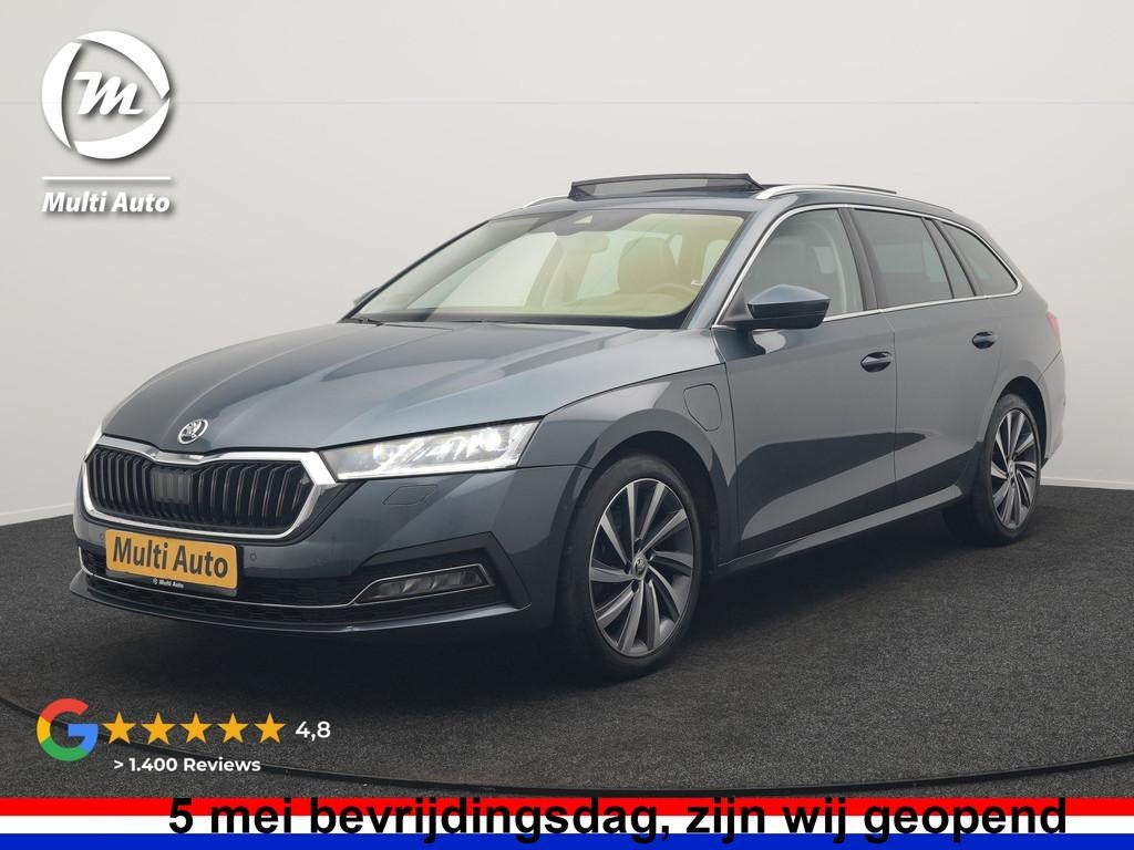 Skoda Octavia Combi 1.4 TSI Sportline Business PHEV 204pk De, Auto's, Gebruikt, Octavia, Adaptive Cruise Control, Voorwielaandrijving