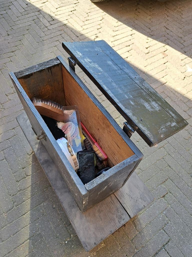 Antieke/Vintage Houten Poetskist met Inhoud, Antiek en Kunst, Ophalen