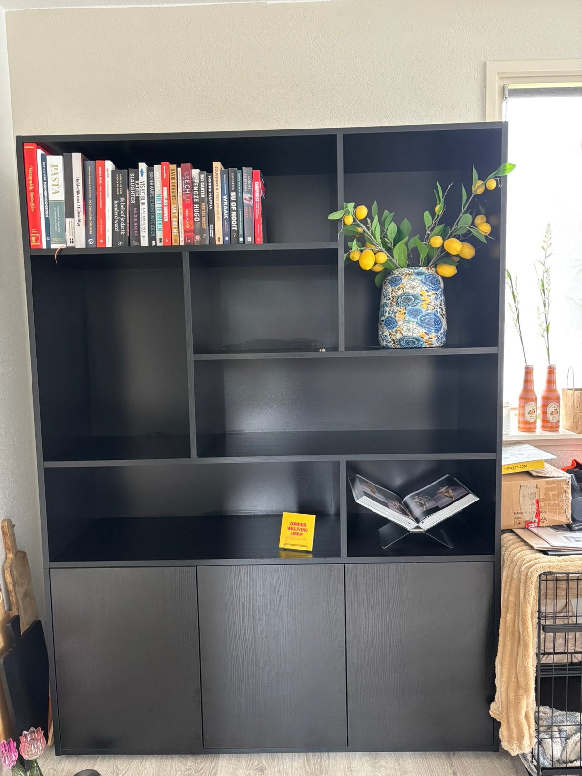 Goossens buffetkast / boekenkast Madrid, Ophalen, Gebruikt, 100 tot 150 cm, Met klep(pen)