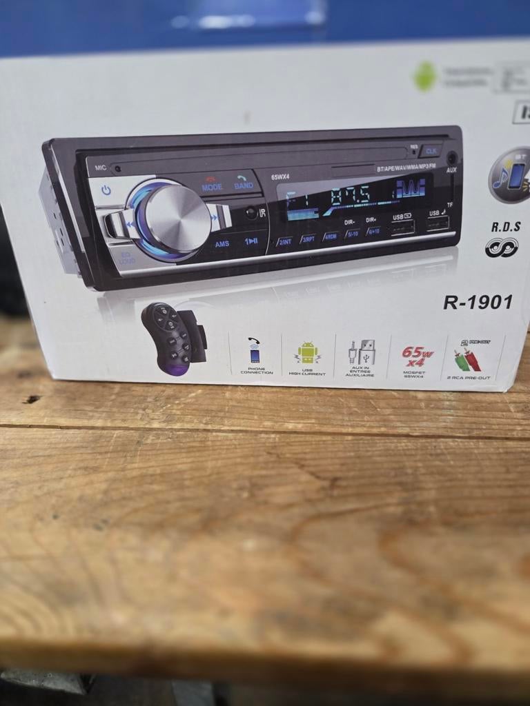 Nieuwe Autoradio R-1901 met Bluetooth en USB, Auto diversen, Autoradio's, Ophalen of Verzenden