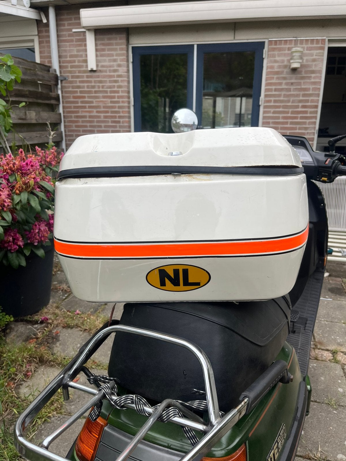 Achterkoffer, Ophalen, Gebruikt