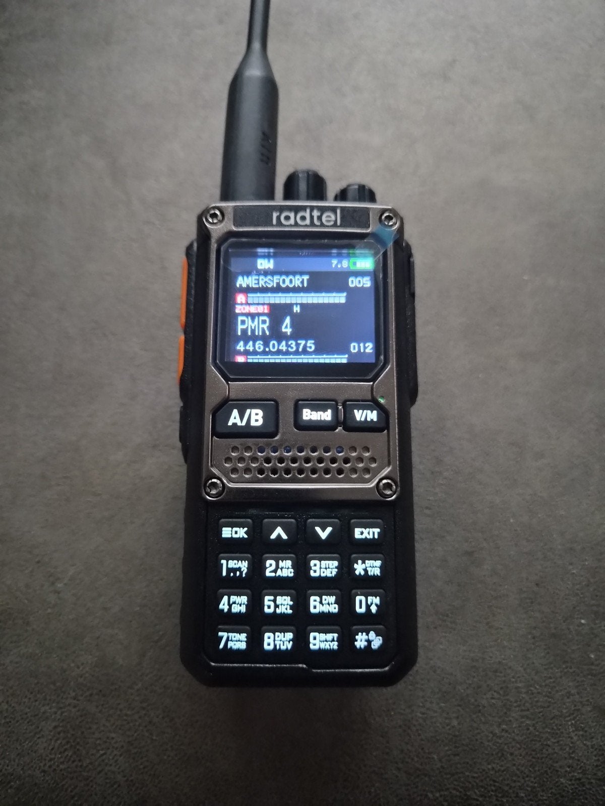 De Radtel RT-920. Lees de unieke specificaties! - 10 WATT!!, Telecommunicatie, Verzenden, 5 tot 15 km, Nieuw, Portofoon of Walkie-talkie