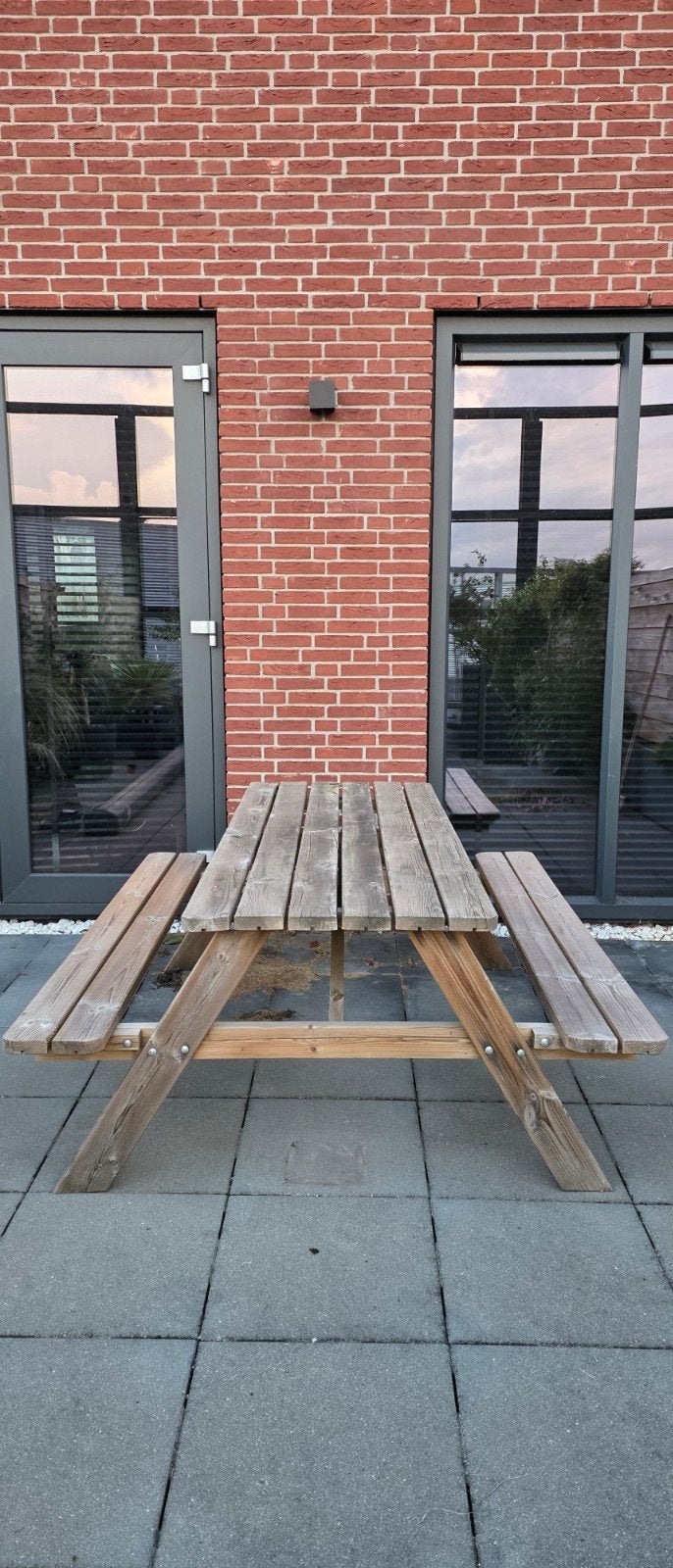 Picknicktafel met opklapbare banken - Gebruikt, prima staat, Tuin en Terras, Picknicktafels, Gebruikt, Ophalen of Verzenden, Inklapbaar