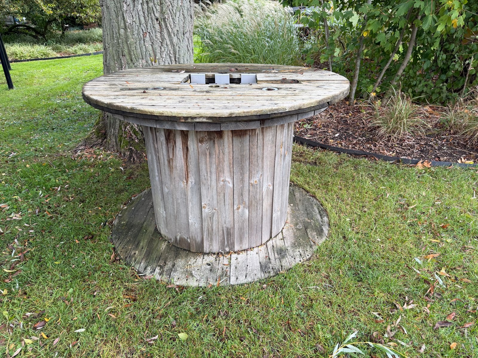 Houten kabelhaspel tafel - robuust en uniek, Gebruikt, Rond, 75 cm of meer, Hout