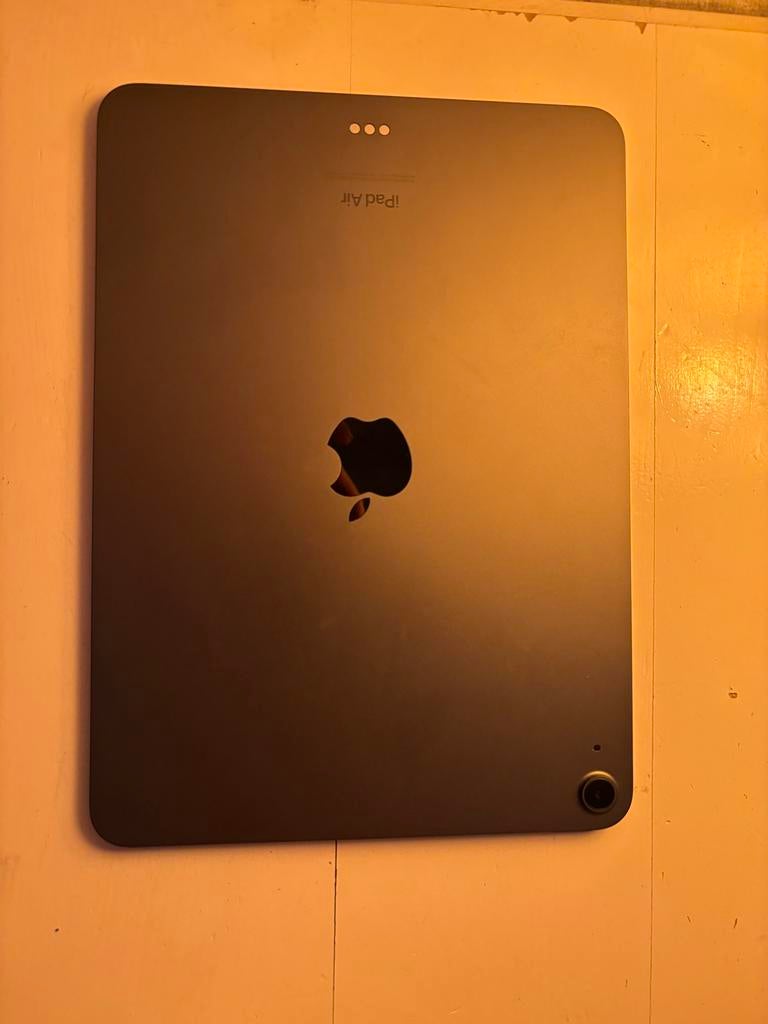 Apple iPad Air 5e generatie - Zo goed als nieuw, Computers en Software, Apple iPads, 10 inch, Apple iPad Air, Ophalen of Verzenden