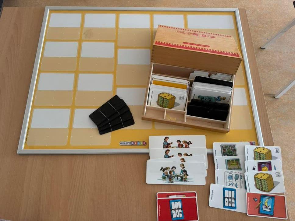 Weinig gebruikt planbord Veilig leren lezen Kim - versie, Ophalen, Zo goed als nieuw, Whiteboard
