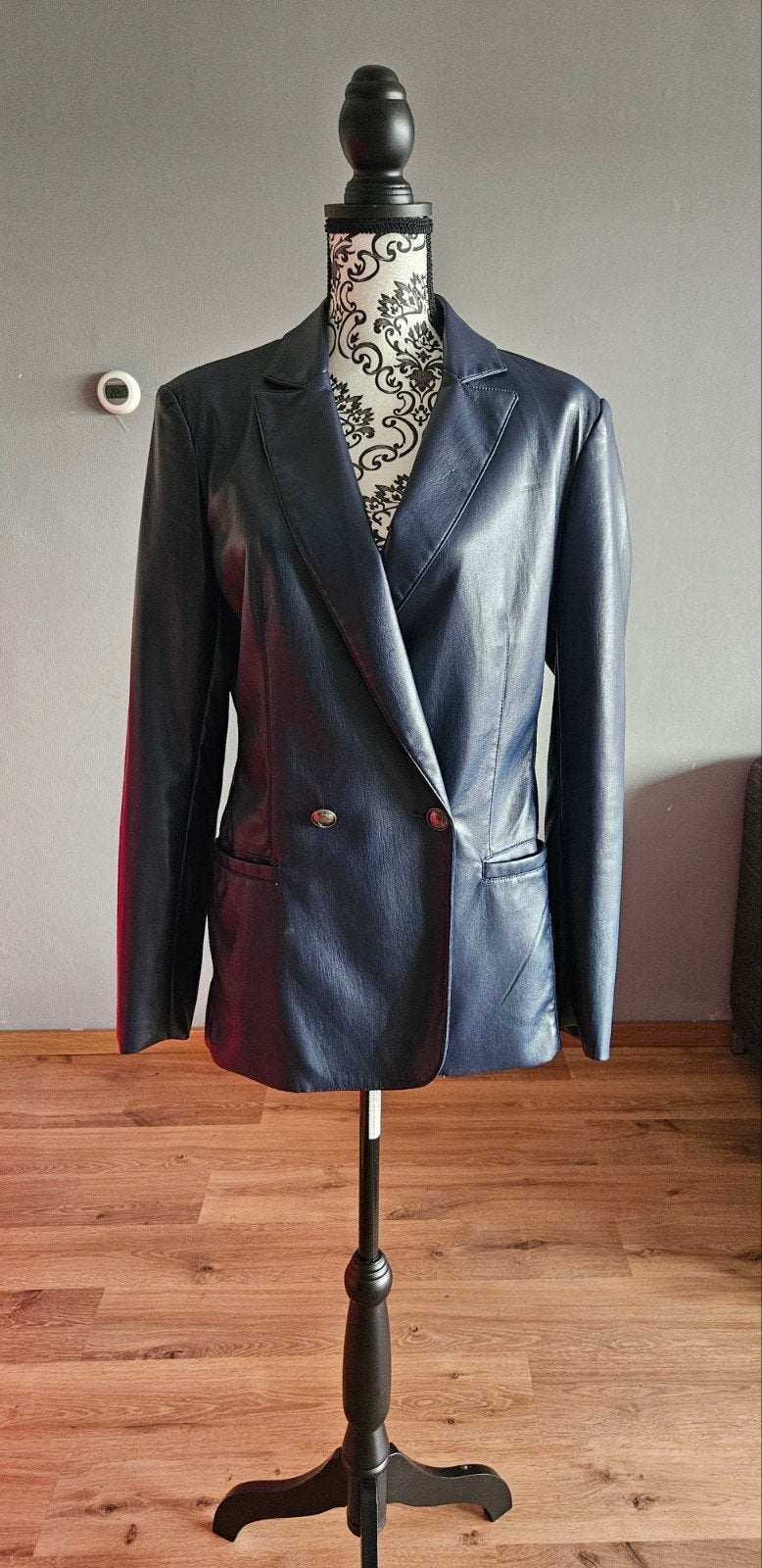 GUESS donkerblauwe blazer met subtiele glans – maat L, Blauw, Maat 42/44 (L), Ophalen of Verzenden, Zo goed als nieuw