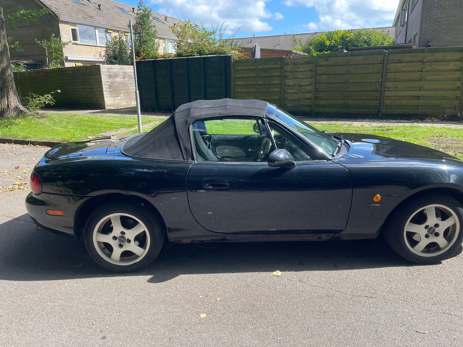 Foto 4 van Mazda MX-5 1.6 I 2003 Zwart