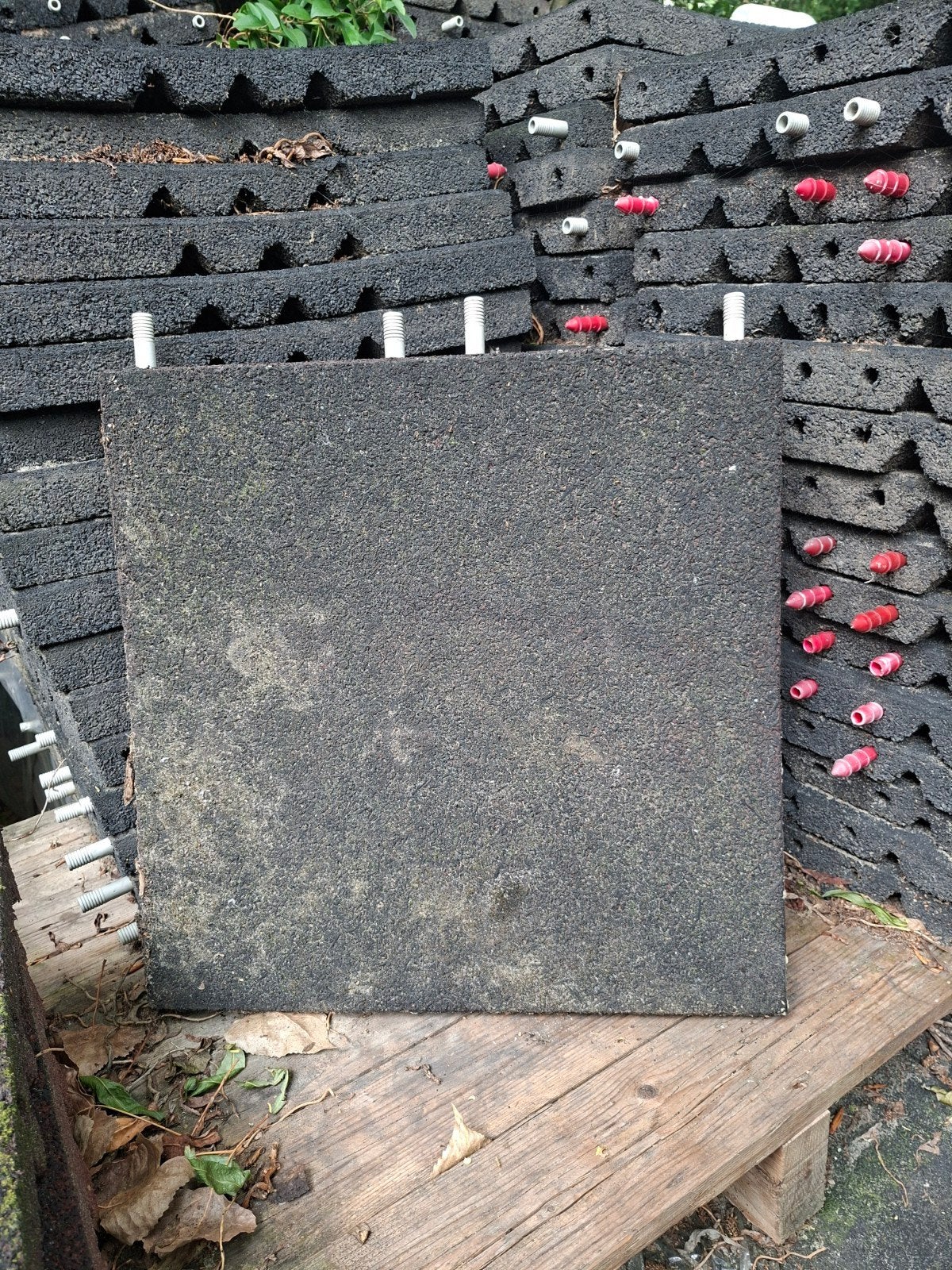 400 rubberen tegels 50x50x4.5 cm staltegels stalmatten