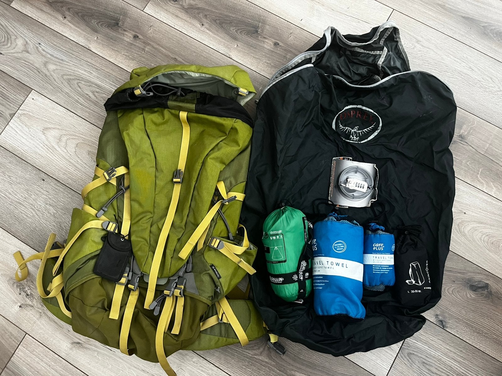 Macpac backpack en toebehoren, Sport en Fitness, Bergsport en Wandelen, Ophalen, Zo goed als nieuw, Rugzak