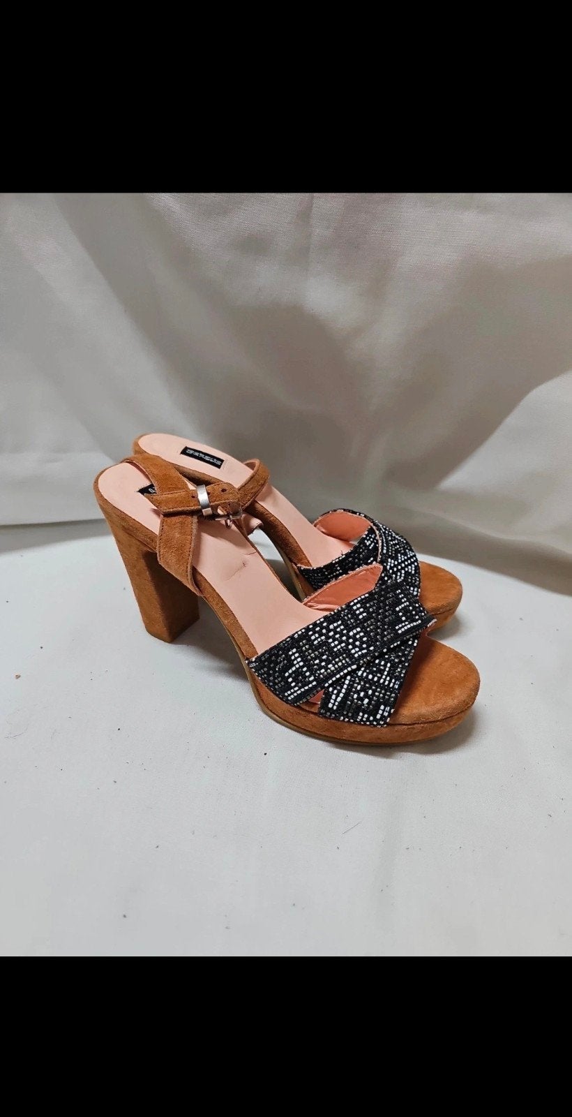 Bruine sandalen van roberto d'angelo maat 37, Kleding | Dames, Schoenen, Ophalen of Verzenden, Zo goed als nieuw, Bruin, Sandalen of Muiltjes