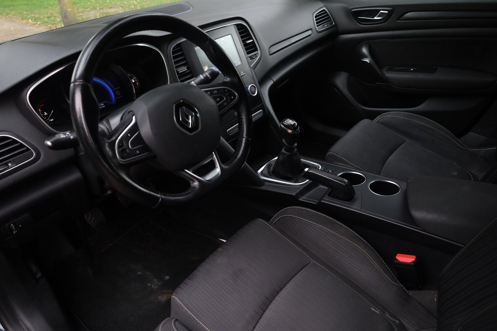 Renault Mégane Estate 1.5 dCi Eco2 Zen | Sportstoelen | Nav, Voorwielaandrijving, Dealer onderhouden, Stof, Gebruikt
