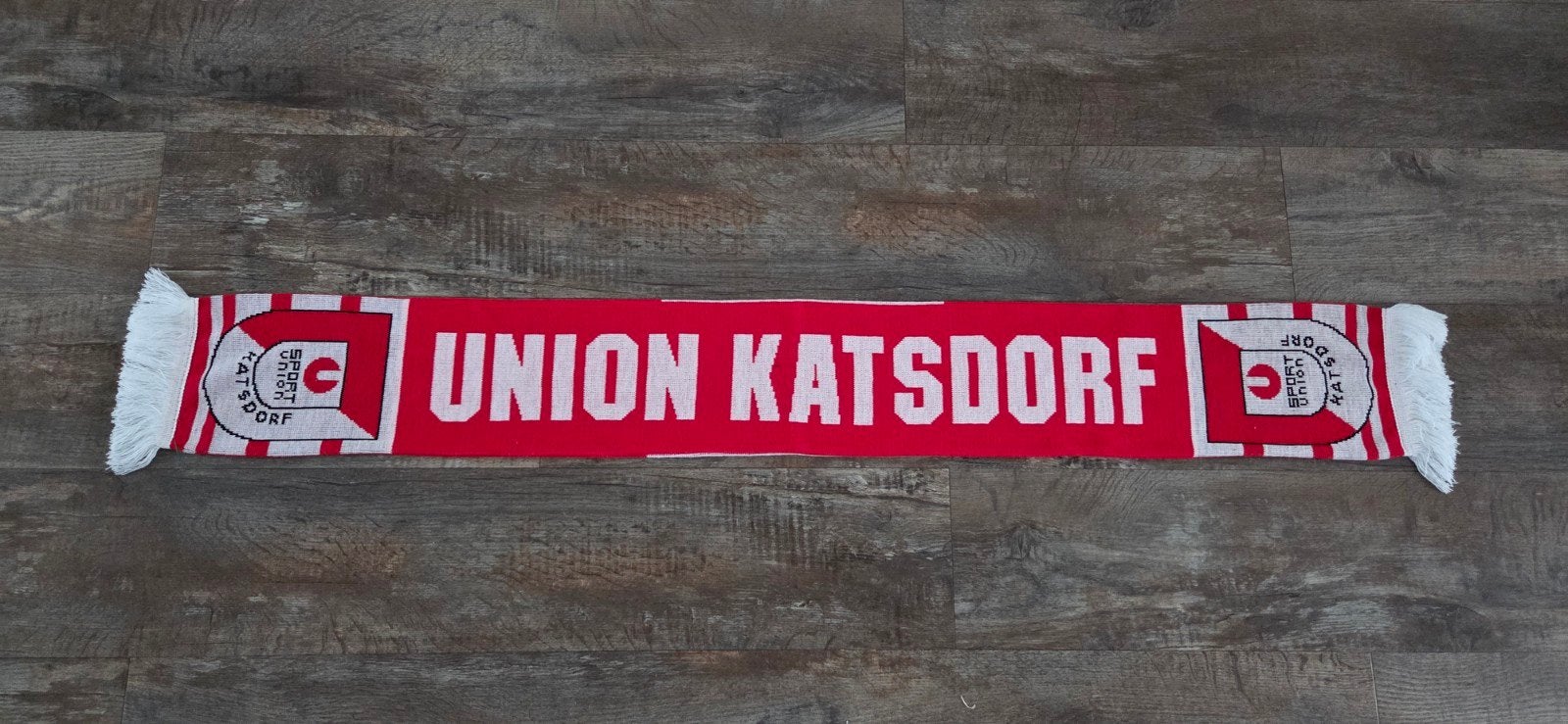 Sjaal Union Katsdorf, Verzamelen, Sportartikelen en Voetbal, Ophalen of Verzenden, Zo goed als nieuw, Buitenlandse clubs, Vaantje of Sjaal