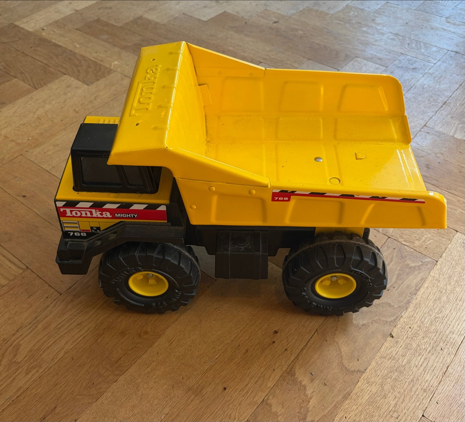 Tonka Mighty Dump Truck 768, Verzenden, Gebruikt