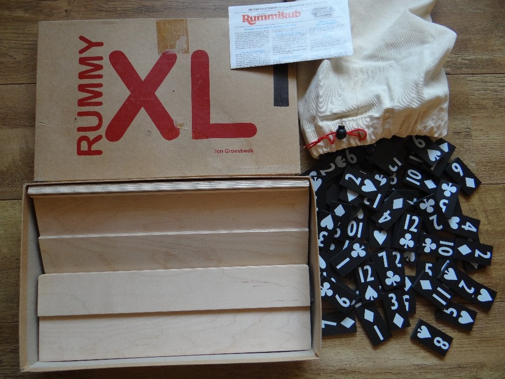 Rummikub XL. Groot formaat., Hobby en Vrije tijd, Gezelschapsspellen | Bordspellen, Drie of vier spelers, Ophalen of Verzenden