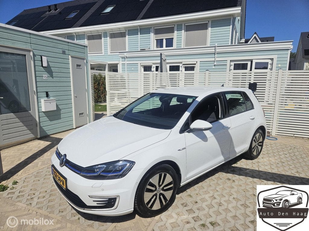 Volkswagen e-Golf E-DITION Digi Dash/ACC/Camera/Park Assist, Auto's, Volkswagen, Bedrijf, Golf, ABS, Achteruitrijcamera, Adaptive Cruise Control