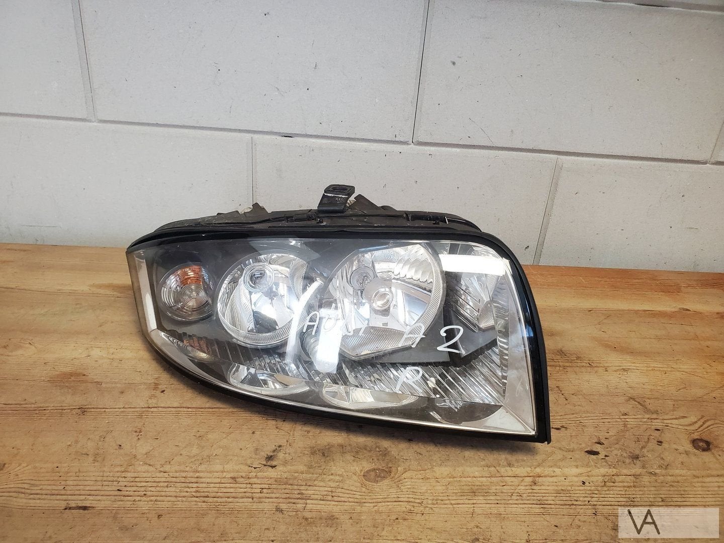 Audi A2 2000 - 2006 koplamp rechts nette staat 8z0941004k, Auto-onderdelen, Gebruikt, -, -, -