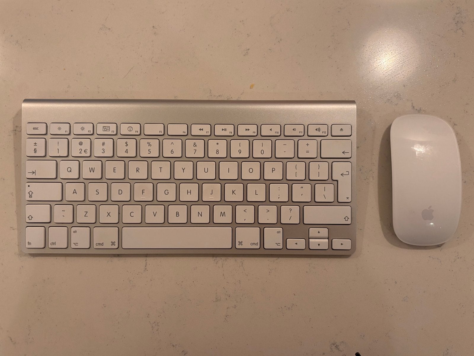 Apple Bluetooth Toetsenbord en Magic Mouse Set, Computers en Software, Muizen, Rechtshandig, Toetsenbord en muis-set, Ophalen of Verzenden
